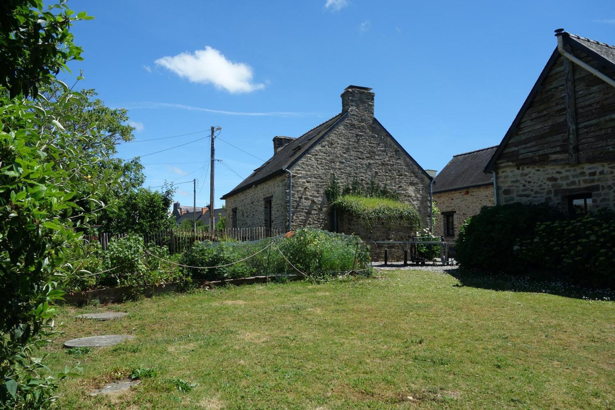 Gites Calmes Ecologiques Saint-Symphorien  Exterior photo